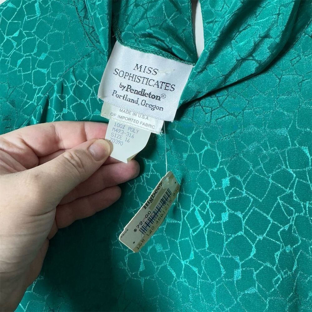 Miss Sophisticates Pendleton Green Geometric Jacq… - image 8